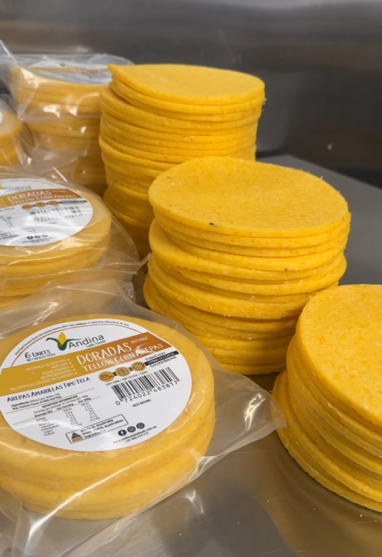 Arepa Grande de Maíz Amarillo (600g) - DORADAS
